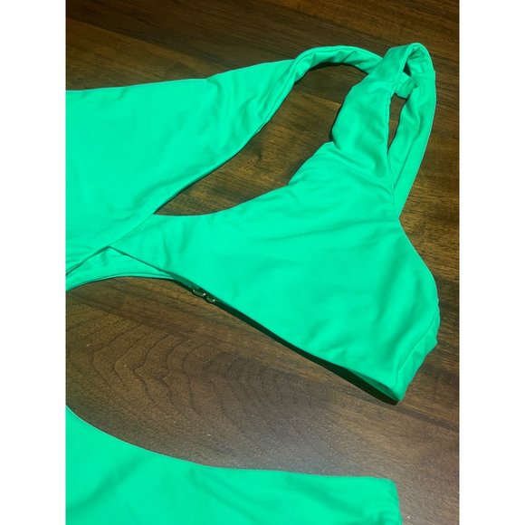 Camila Coelho Kitana One Piece in Green Medium New Womens Swimsuit - Picture 6 of 9